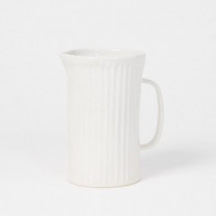 JUG WHITE PORCELAIN 